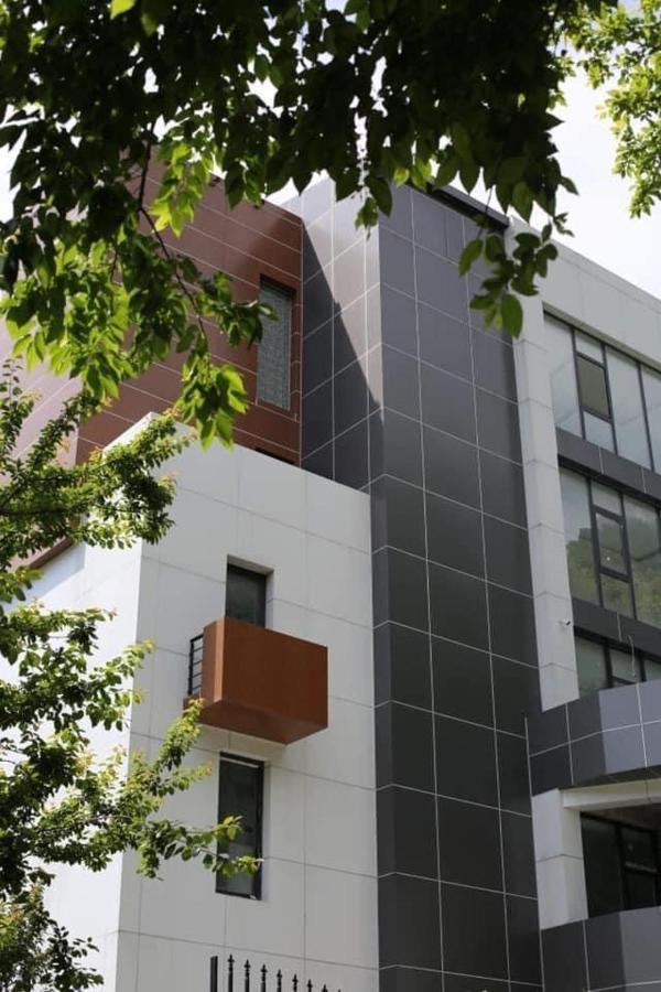 Otakhebi Hotel Sarpi Exterior photo